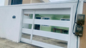 Casa pra temporada 3 quartos 10 km de Cabo frio